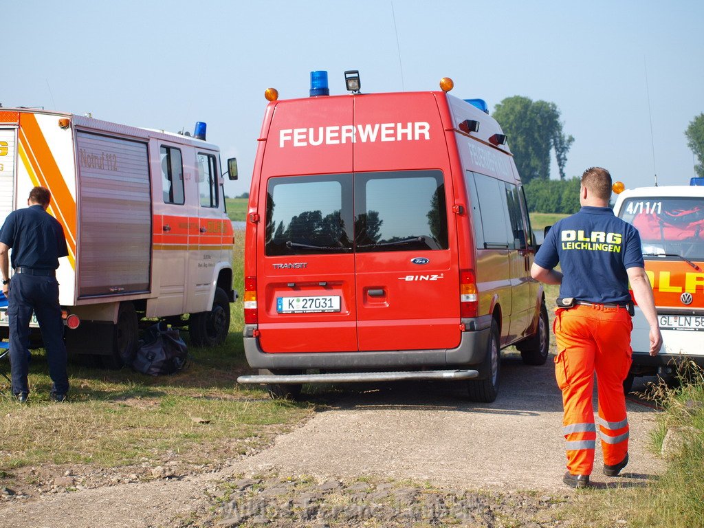 Uebung PRhein Feuerwehr Polizei DLRG Leverkusen Hitdorf P021.JPG